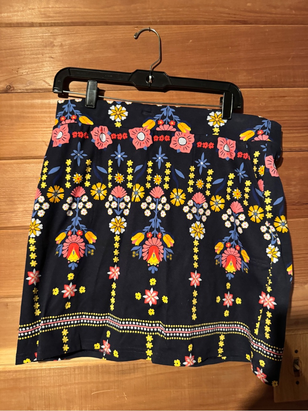 croft & barrow Navy Floral Print Skort with Pink and Yellow Accents